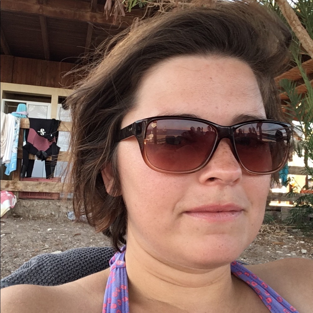 Meet your Posher, Alison